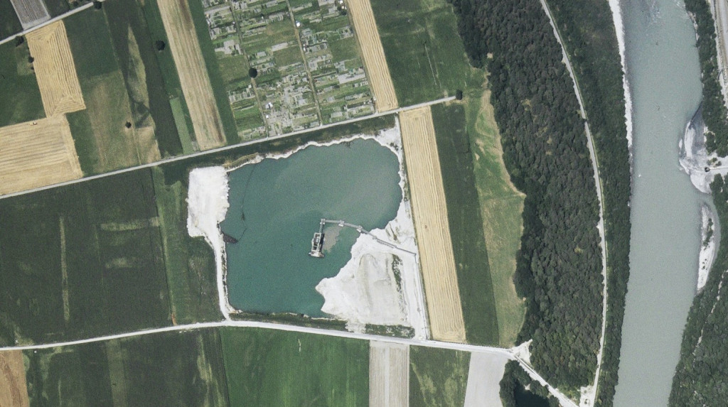 Hist. Luftbild - Eichli-Kiesgrube