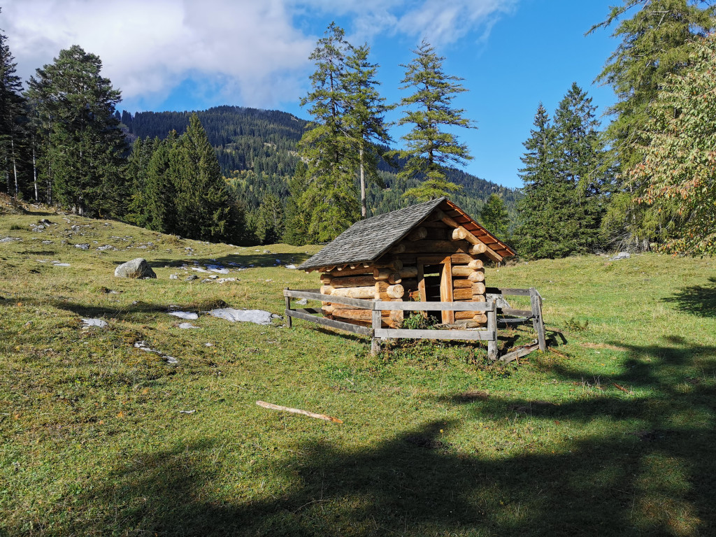 Kleiner Stall auf Wisali