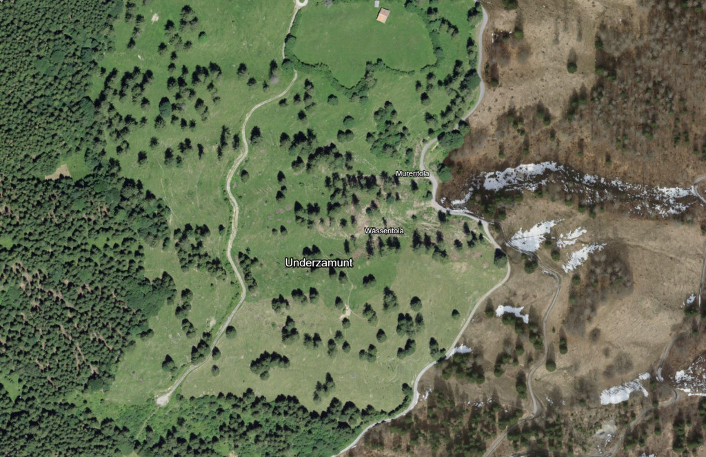 Luftbilkd Underzamunt